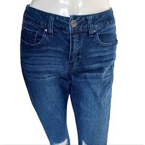 8176........Refuge Skinny Jeans Size W26"   25" Inseam, 8" Rise